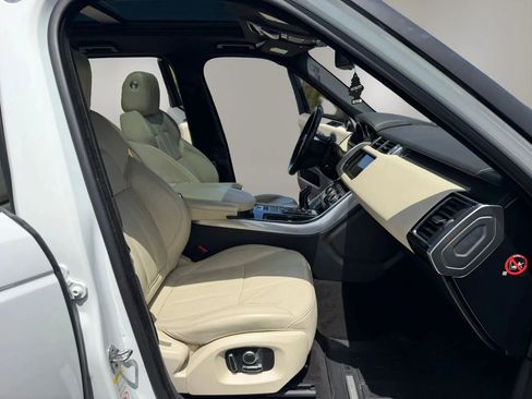 Used 2016 Land Rover Range Rover Sport HSE image 16