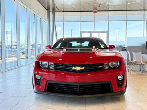 Used 2012 Chevrolet Camaro ZL1 RWD image 2