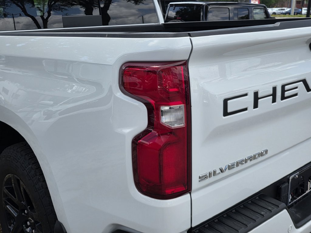 Used 2024 Chevrolet Silverado 1500 RST AWD/4WD image 7