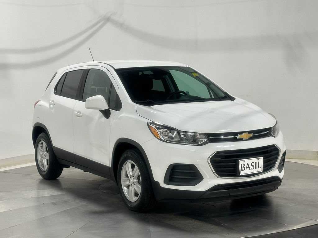 Used 2020 Chevrolet Trax LS w/ Tint and Cruise Package FWD image 35