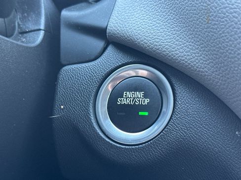 Used 2024 Chevrolet Equinox LS w/ LS Convenience Package FWD image 28