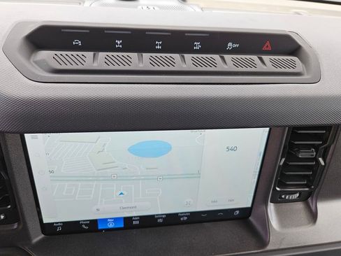 New 2025 Ford Bronco Badlands image 16