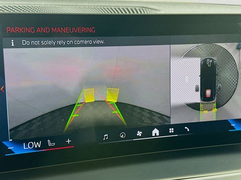 Used 2024 BMW i4 eDrive35 w/ Convenience Package image 23