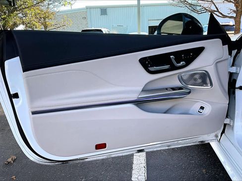 Certified 2024 Mercedes-Benz CLE 300 4MATIC Coupe image 21