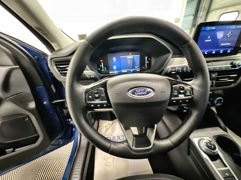 Used 2023 Ford Escape Active image 11