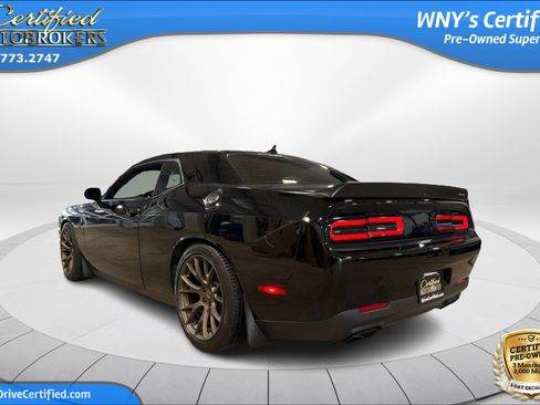 Used 2016 Dodge Challenger SRT Hellcat RWD image 8