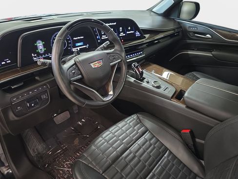 Used 2023 Cadillac Escalade Sport Platinum w/ LPO, ONYX Package AWD/4WD image 19