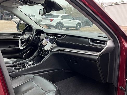 Used 2021 Jeep Grand Cherokee L Limited image 18