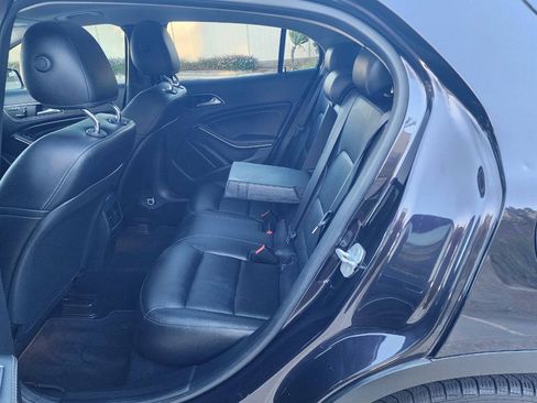 Used 2015 Mercedes-Benz GLA 250 4MATIC image 16