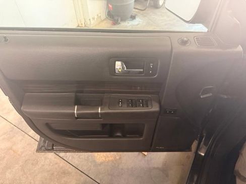 Used 2015 Ford Flex SEL w/ Equipment Group 202A FWD image 9