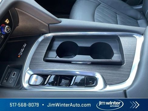 Used 2022 Buick Enclave Avenir w/ Avenir Technology Package AWD/4WD image 33