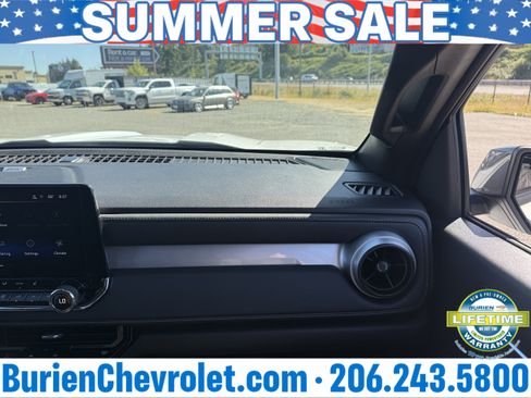 Used 2024 Chevrolet Colorado LT w/ LT Convenience Package II AWD/4WD image 24