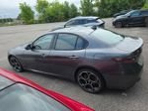 Used 2024 Alfa Romeo Giulia Veloce AWD/4WD image 3