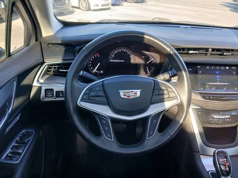 Used 2017 Cadillac XT5 Luxury w/ Driver Awareness Package FWD image 27