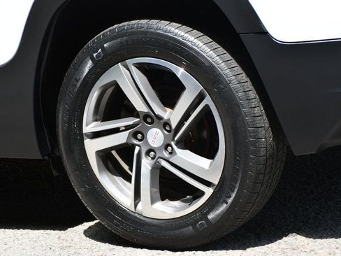 Used 2019 GMC Terrain SLT image 18