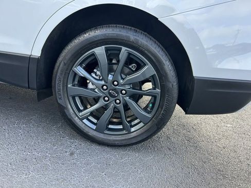 Used 2023 Chevrolet Equinox RS image 10