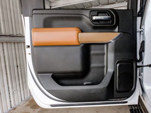 Used 2021 Chevrolet Silverado 2500 High Country w/ Z71 Off-Road Package image 49