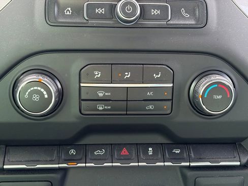 Used 2022 Chevrolet Silverado 1500 Custom RWD image 26