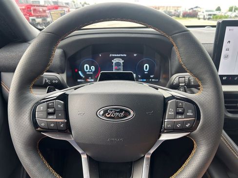 Used 2026 Ford Explorer Tremor w/ Tremor Convenience Package AWD/4WD image 27