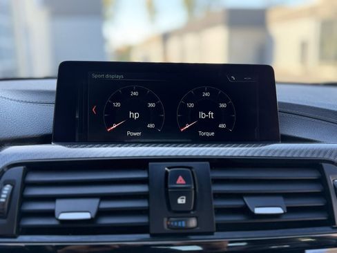 Used 2018 BMW M4 Coupe image 35