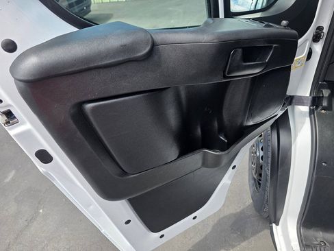 Used 2025 RAM ProMaster 3500 w/ Convenience Group FWD image 19