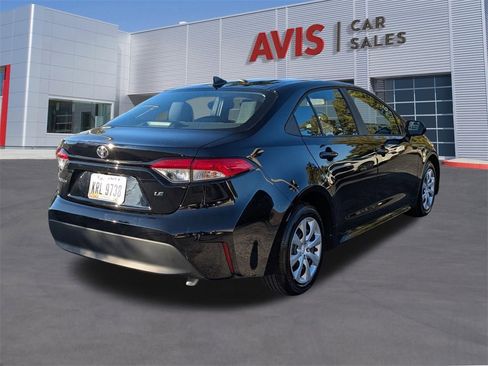 Used 2025 Toyota Corolla LE image 6