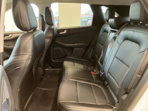 Certified 2022 Ford Escape SEL image 25