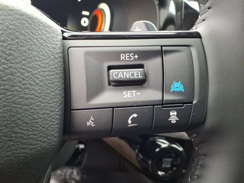 New 2026 Nissan Pathfinder SL image 21