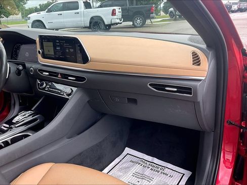 Used 2020 Hyundai Sonata Limited FWD image 16