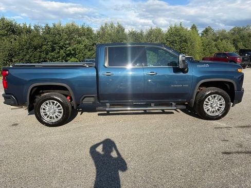 Used 2020 Chevrolet Silverado 2500 High Country w/ Technology Package AWD/4WD image 8