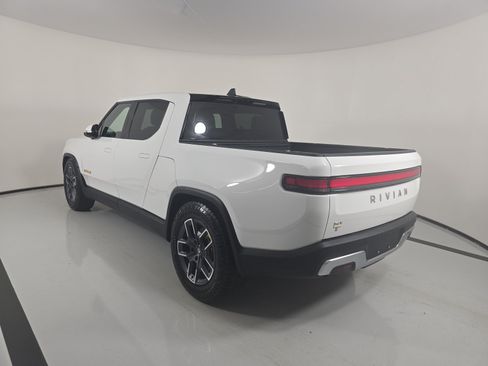 Used 2024 Rivian R1T Adventure AWD/4WD image 3
