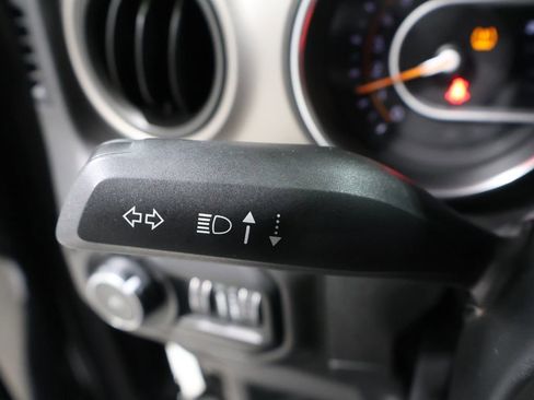 Used 2020 Jeep Wrangler Unlimited Sport S image 40