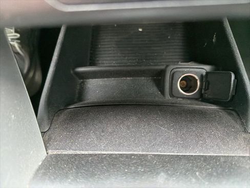 Used 2016 Ford Fusion SE image 27