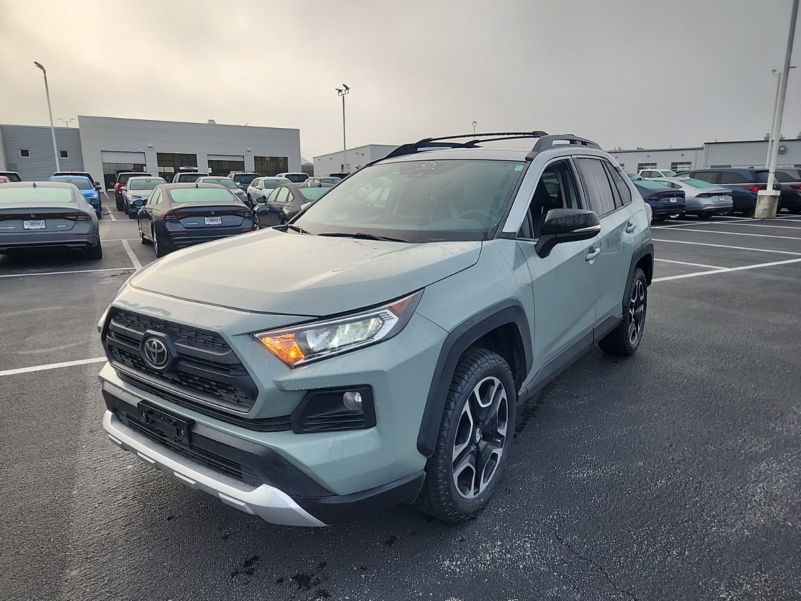 Used 2019 Toyota RAV4 Adventure AWD/4WD image 2