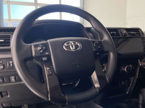 Certified 2019 Toyota 4Runner TRD Off-Road Premium AWD/4WD image 14