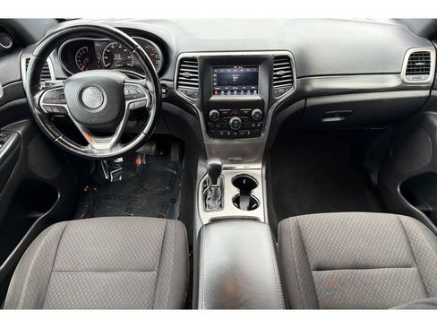 Used 2020 Jeep Grand Cherokee Laredo image 15