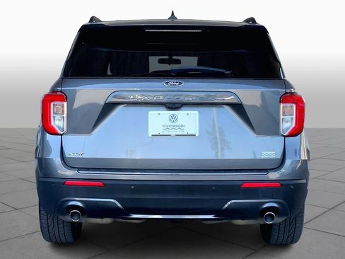 Used 2021 Ford Explorer XLT w/ Equipment Group 202A image 10