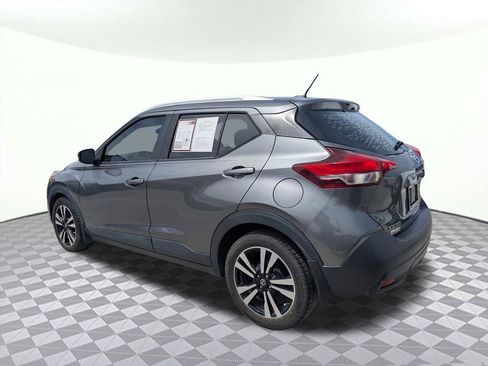 Used 2019 Nissan Kicks SV image 5