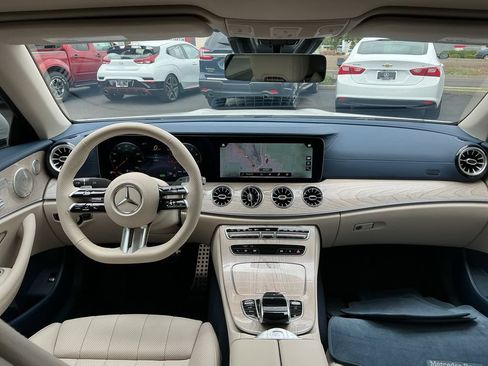 Used 2023 Mercedes-Benz E 450 4MATIC Cabriolet image 26