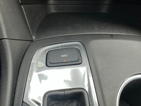 Used 2021 Chevrolet Equinox LT image 39