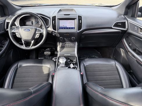 Used 2020 Ford Edge ST-Line w/ Cold Weather Package image 10