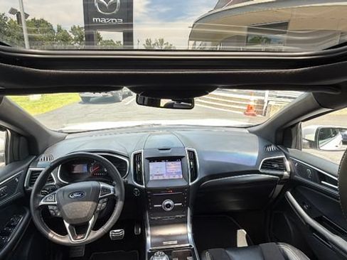 Used 2019 Ford Edge ST w/ Convenience Package AWD/4WD image 32