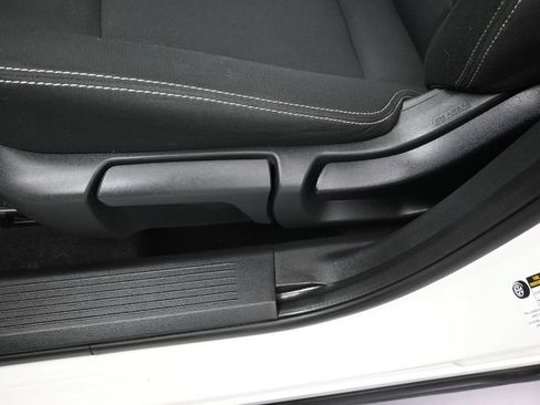 Used 2023 Nissan Rogue S FWD image 21