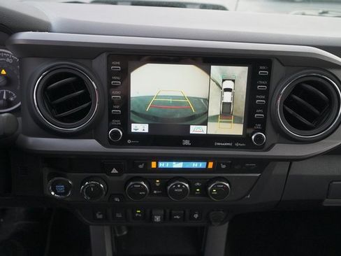 Certified 2023 Toyota Tacoma TRD Off-Road image 27