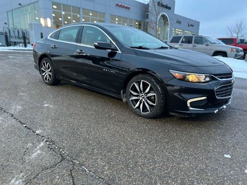 Used 2018 Chevrolet Malibu LT image 10