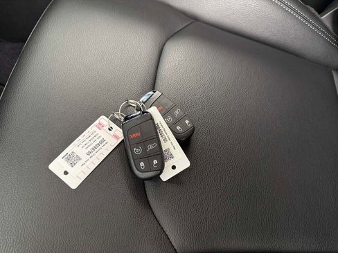 New 2026 Jeep Compass Limited image 28