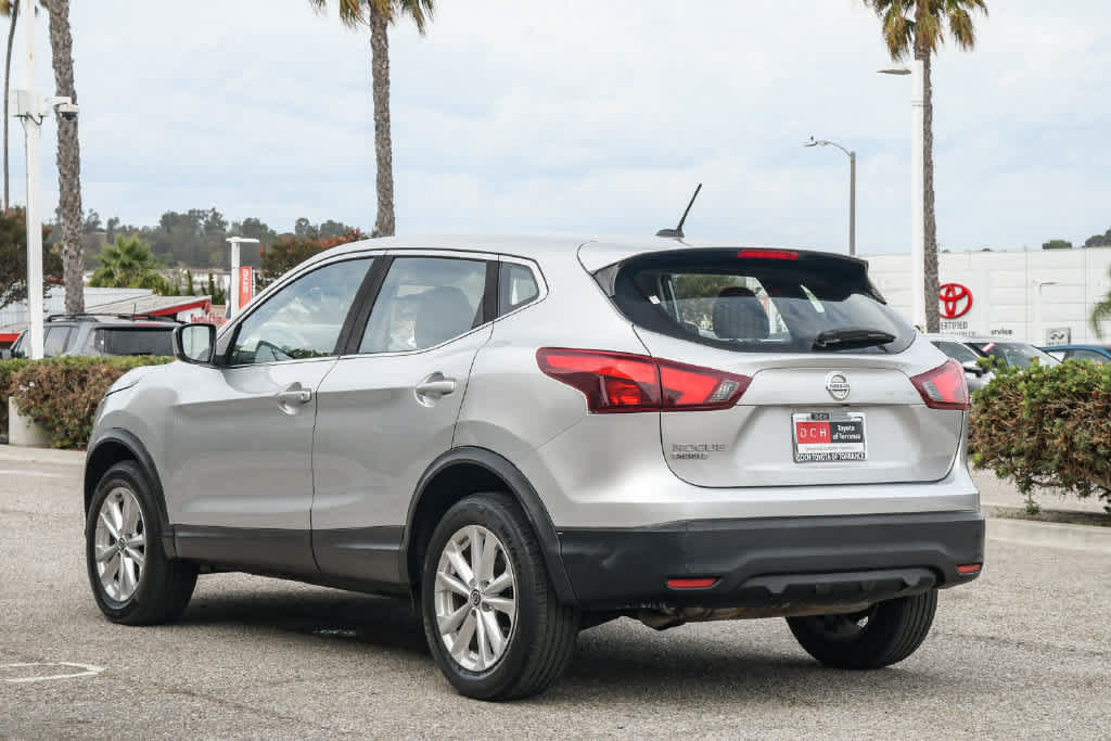 Used 2019 Nissan Rogue Sport S w/ Appearance Package FWD image 7