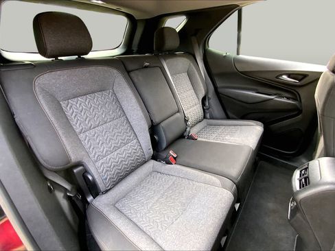 Used 2024 Chevrolet Equinox LT FWD image 19