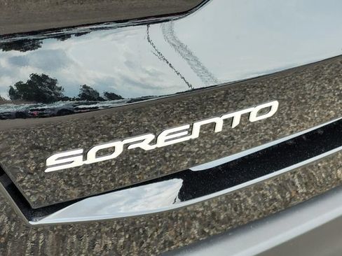 New 2026 Kia Sorento LX FWD image 6