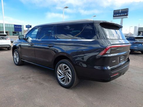 New 2026 Lincoln Navigator L Reserve image 7